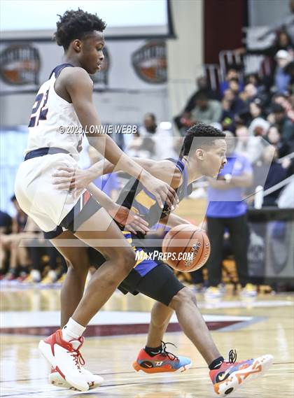 Thumbnail 3 in Archbishop Stepinac vs. Simeon  (Spalding Hoophall Classic) photogallery.