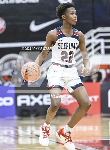 Thumbnail 2 in Archbishop Stepinac vs. Simeon  (Spalding Hoophall Classic) photogallery.