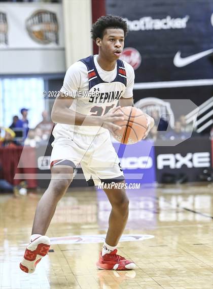 Thumbnail 1 in Archbishop Stepinac vs. Simeon  (Spalding Hoophall Classic) photogallery.