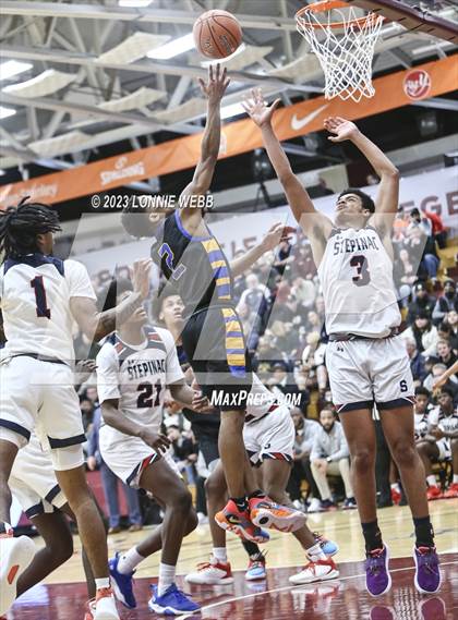Thumbnail 1 in Archbishop Stepinac vs. Simeon  (Spalding Hoophall Classic) photogallery.