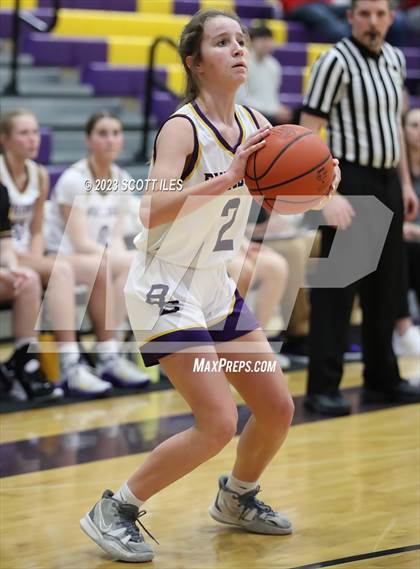 Thumbnail 1 in London vs Bloom-Carroll (OHSAA D2 Sectional Final) photogallery.