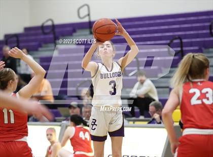 Thumbnail 1 in London vs Bloom-Carroll (OHSAA D2 Sectional Final) photogallery.