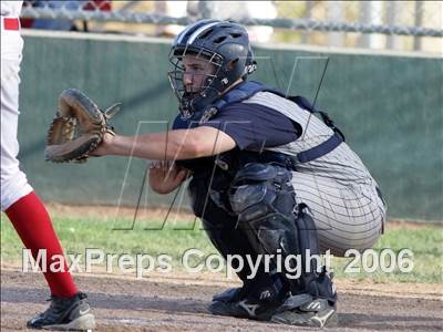 Thumbnail 3 in Oakmont vs Oakdale (Section Playoffs) photogallery.