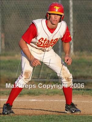 Thumbnail 1 in Oakmont vs Oakdale (Section Playoffs) photogallery.