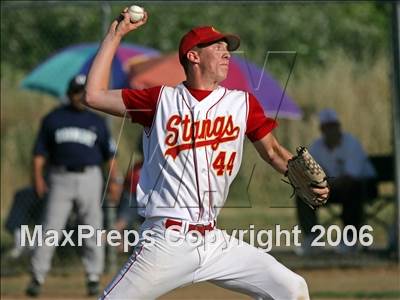 Thumbnail 1 in Oakmont vs Oakdale (Section Playoffs) photogallery.