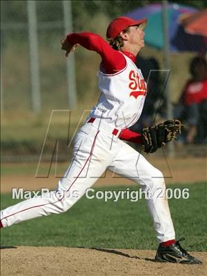 Thumbnail 3 in Oakmont vs Oakdale (Section Playoffs) photogallery.