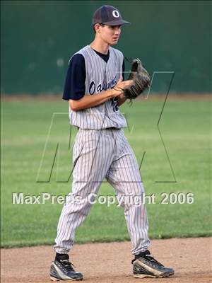 Thumbnail 1 in Oakmont vs Oakdale (Section Playoffs) photogallery.