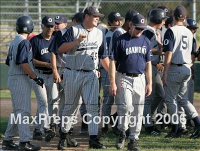 Thumbnail 1 in Oakmont vs Oakdale (Section Playoffs) photogallery.