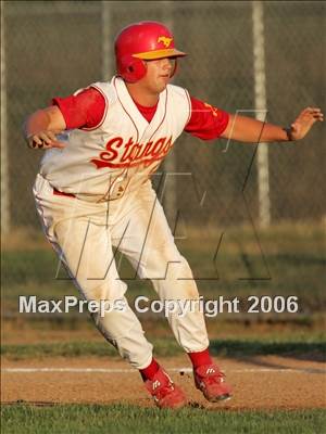 Thumbnail 1 in Oakmont vs Oakdale (Section Playoffs) photogallery.