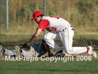 Thumbnail 2 in Oakmont vs Oakdale (Section Playoffs) photogallery.
