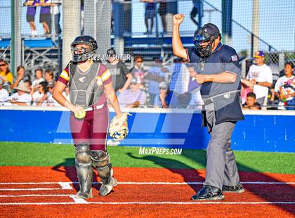 Thumbnail 3 in Thorndale vs Weimar (UIL 2A Region IV Final) photogallery.