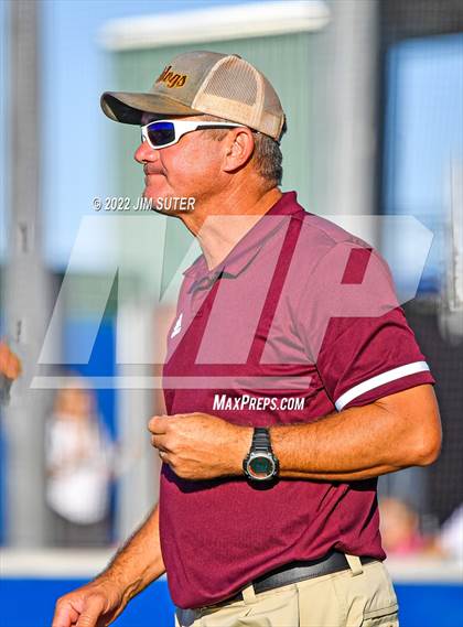 Thumbnail 1 in Thorndale vs Weimar (UIL 2A Region IV Final) photogallery.