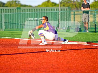 Thumbnail 2 in Thorndale vs Weimar (UIL 2A Region IV Final) photogallery.
