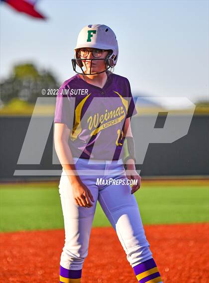 Thumbnail 1 in Thorndale vs Weimar (UIL 2A Region IV Final) photogallery.