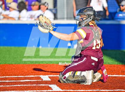 Thumbnail 2 in Thorndale vs Weimar (UIL 2A Region IV Final) photogallery.