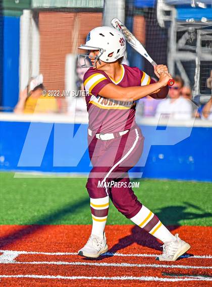 Thumbnail 1 in Thorndale vs Weimar (UIL 2A Region IV Final) photogallery.