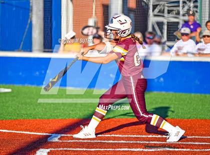 Thumbnail 3 in Thorndale vs Weimar (UIL 2A Region IV Final) photogallery.