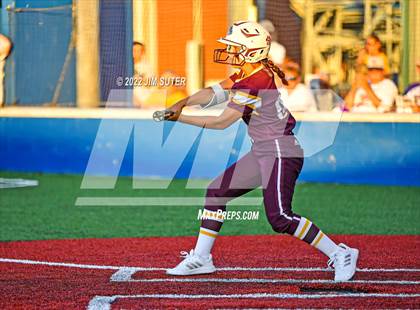 Thumbnail 2 in Thorndale vs Weimar (UIL 2A Region IV Final) photogallery.