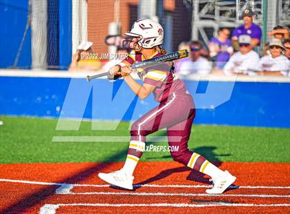 Thumbnail 3 in Thorndale vs Weimar (UIL 2A Region IV Final) photogallery.