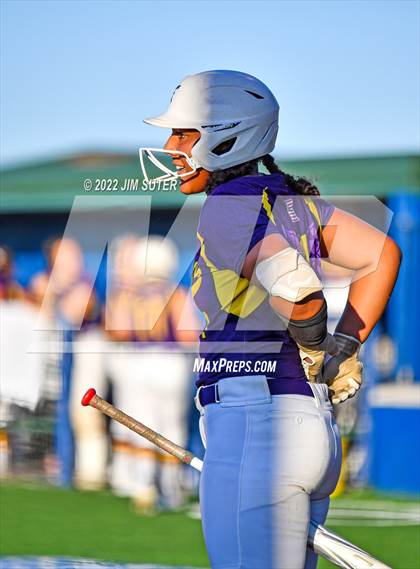 Thumbnail 2 in Thorndale vs Weimar (UIL 2A Region IV Final) photogallery.