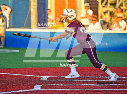 Thumbnail 3 in Thorndale vs Weimar (UIL 2A Region IV Final) photogallery.