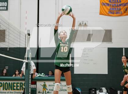 Thumbnail 3 in Rahway @ New Providence photogallery.