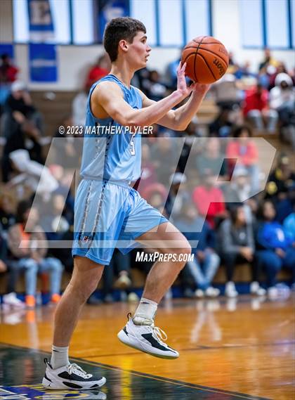 Thumbnail 2 in First Flight vs E.E. Smith (NCHSAA 3A Third Round) photogallery.