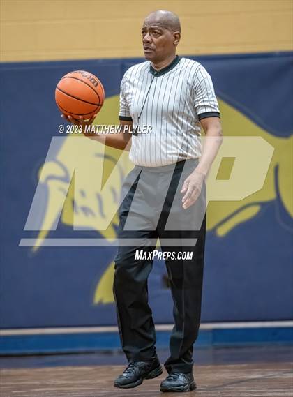 Thumbnail 3 in First Flight vs E.E. Smith (NCHSAA 3A Third Round) photogallery.