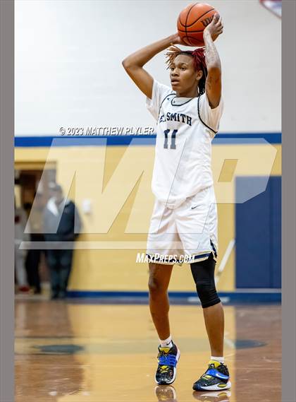 Thumbnail 2 in First Flight vs E.E. Smith (NCHSAA 3A Third Round) photogallery.