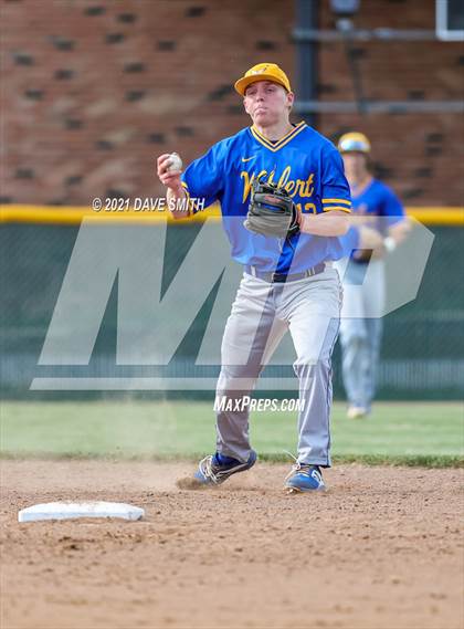 Thumbnail 3 in Wahlert @ Iowa City West photogallery.
