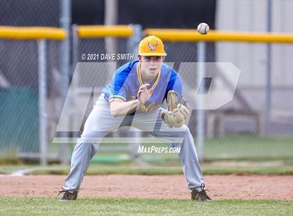 Thumbnail 3 in Wahlert @ Iowa City West photogallery.