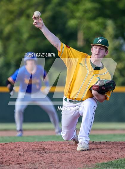 Thumbnail 3 in Wahlert @ Iowa City West photogallery.