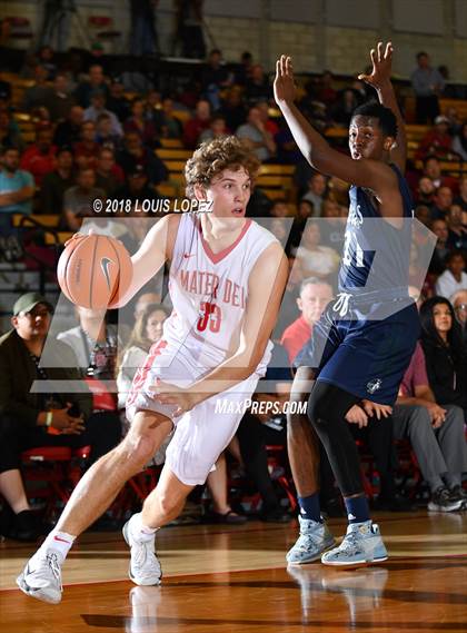 Thumbnail 2 in Chino Hills @ Mater Dei (Nike Extravaganza) photogallery.
