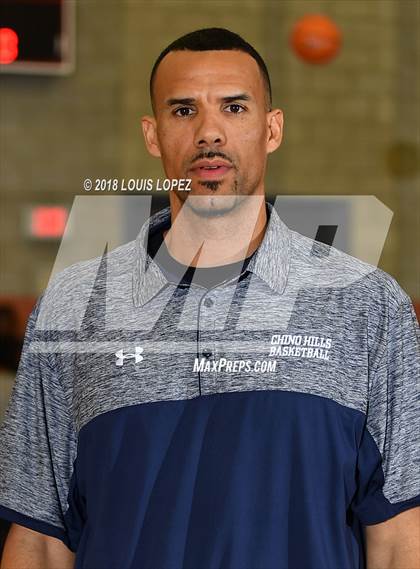 Thumbnail 2 in Chino Hills @ Mater Dei (Nike Extravaganza) photogallery.