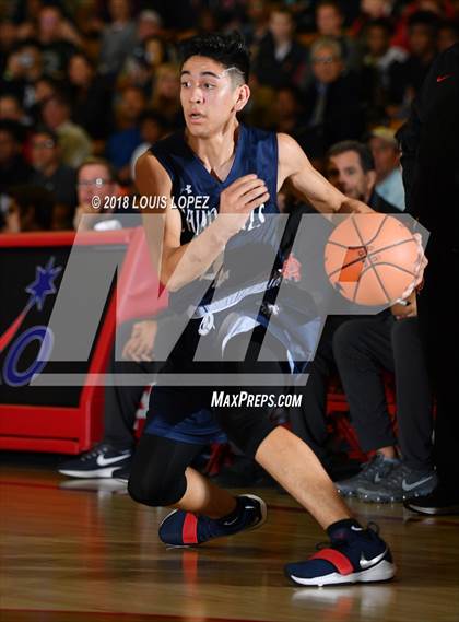 Thumbnail 1 in Chino Hills @ Mater Dei (Nike Extravaganza) photogallery.