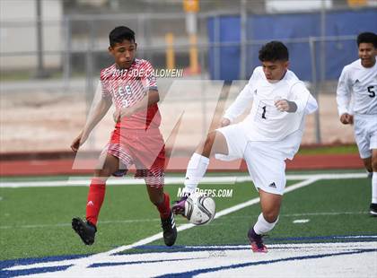 Thumbnail 3 in Victoria East vs Lee [Robert E.] (New Braunfels Tournament) photogallery.
