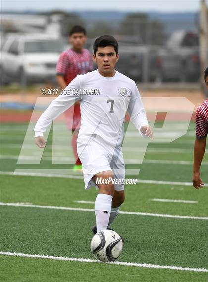 Thumbnail 1 in Victoria East vs Lee [Robert E.] (New Braunfels Tournament) photogallery.