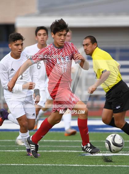 Thumbnail 2 in Victoria East vs Lee [Robert E.] (New Braunfels Tournament) photogallery.