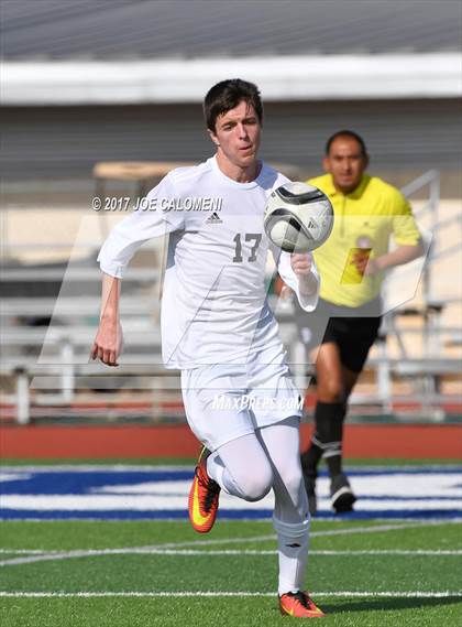 Thumbnail 2 in Victoria East vs Lee [Robert E.] (New Braunfels Tournament) photogallery.