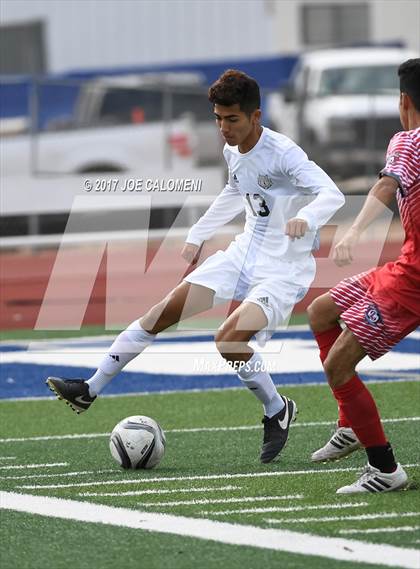 Thumbnail 2 in Victoria East vs Lee [Robert E.] (New Braunfels Tournament) photogallery.