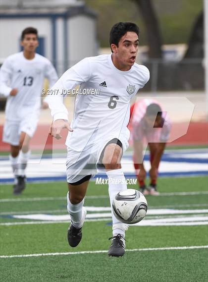 Thumbnail 2 in Victoria East vs Lee [Robert E.] (New Braunfels Tournament) photogallery.