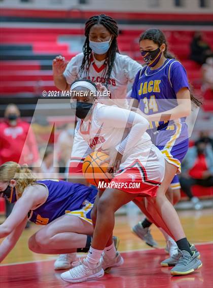 Thumbnail 1 in Jack Britt @ Seventy-First photogallery.