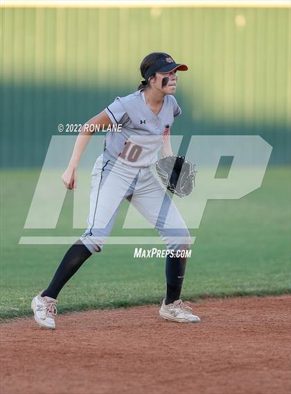 Thumbnail 2 in Norman @ Mustang photogallery.