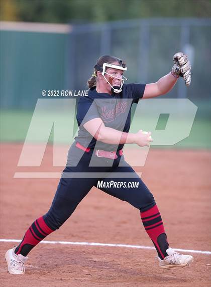Thumbnail 1 in Norman @ Mustang photogallery.