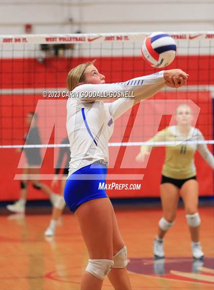 Thumbnail 3 in Croatan @ West Carteret photogallery.