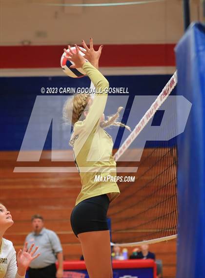 Thumbnail 1 in Croatan @ West Carteret photogallery.