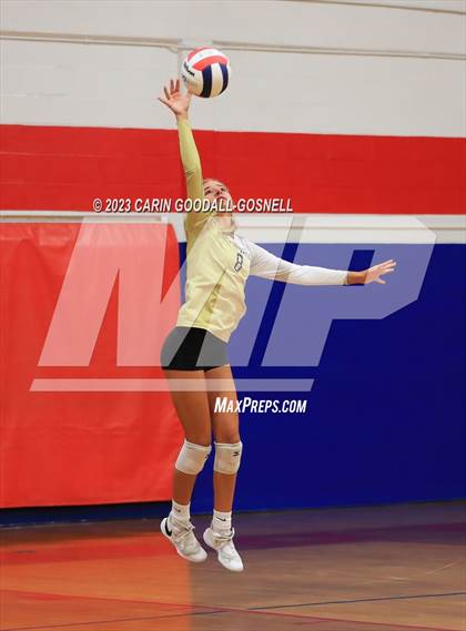 Thumbnail 3 in Croatan @ West Carteret photogallery.