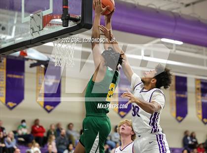 Thumbnail 2 in Lipscomb Academy vs Hillsboro photogallery.