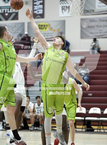 Thumbnail 1 in Fairmont Prep vs. Urspring - Germany (Rancho Mirage Holiday Invitational) photogallery.