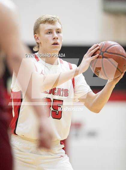 Thumbnail 2 in Fowler vs. Granite Hills photogallery.